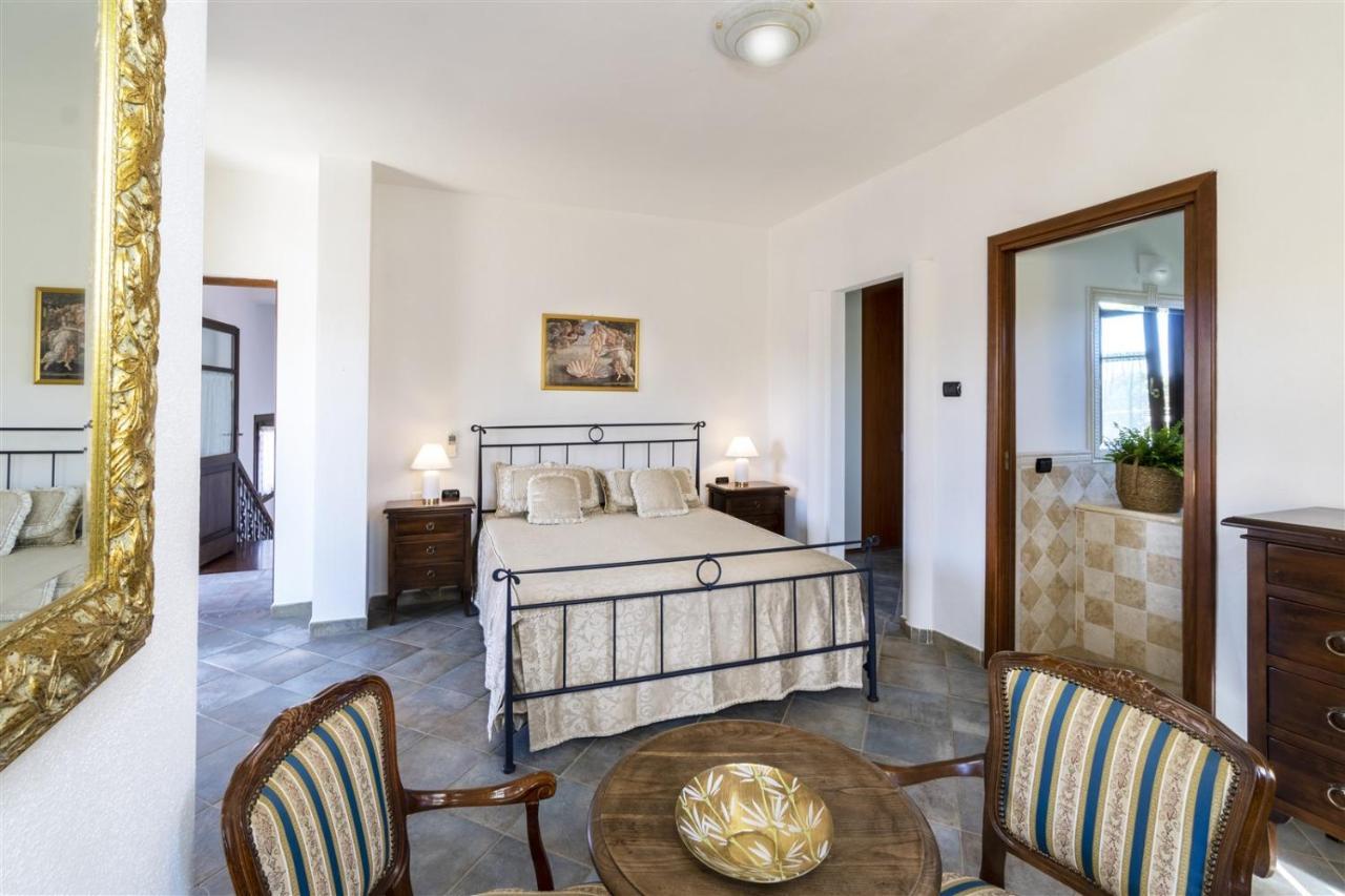 Villa La Maison D'Anna Maria - Lt - Pms Casevacanze Όλμπια Εξωτερικό φωτογραφία